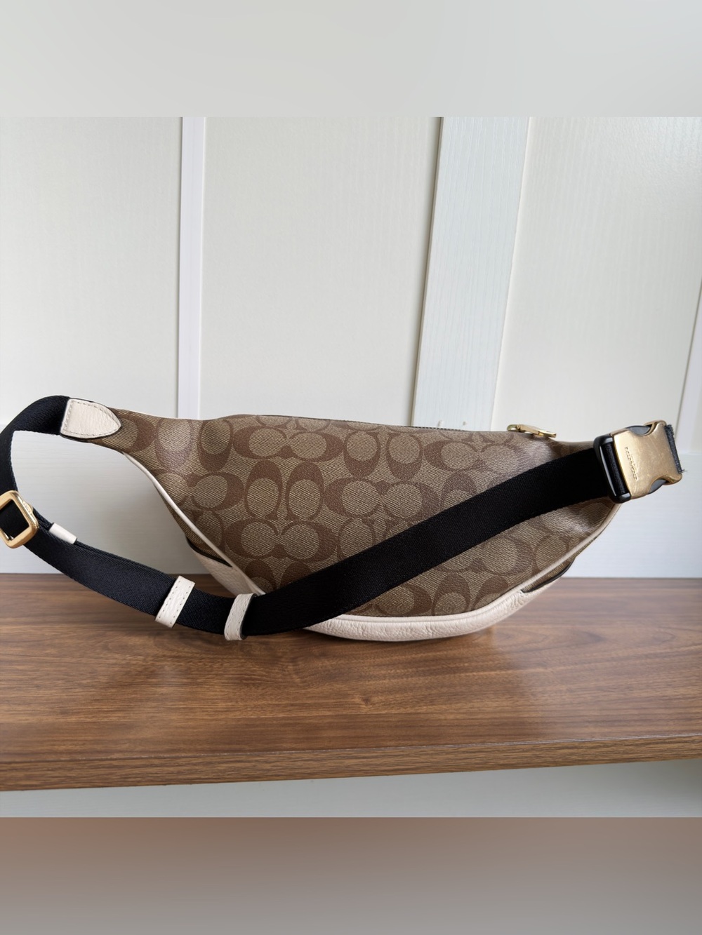 Coach Court Belt Bag in Signature Canvas - Picture 5 of 9